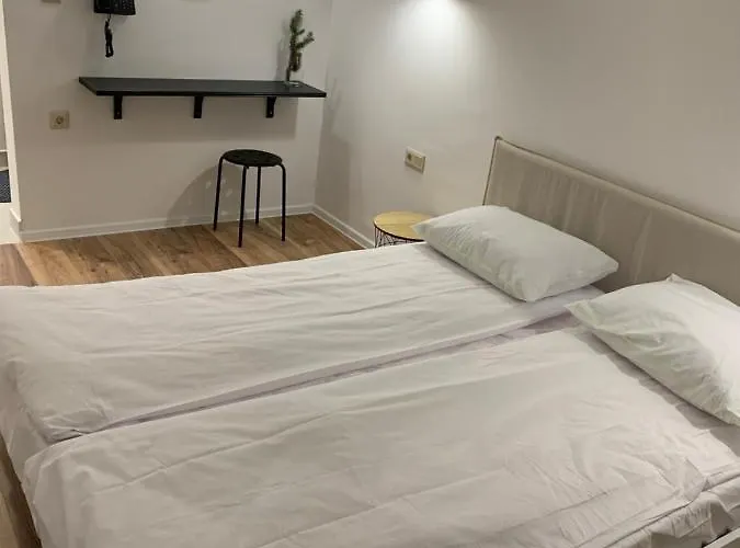 Hotel тихия кът *