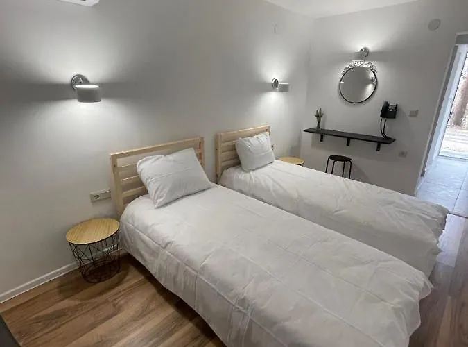 тихия кът Hotel Vladaya